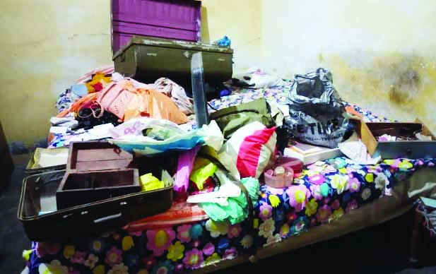 मिर्जामुराद में एक ही रात दो घरों में लाखों का आभूषण चोरी
