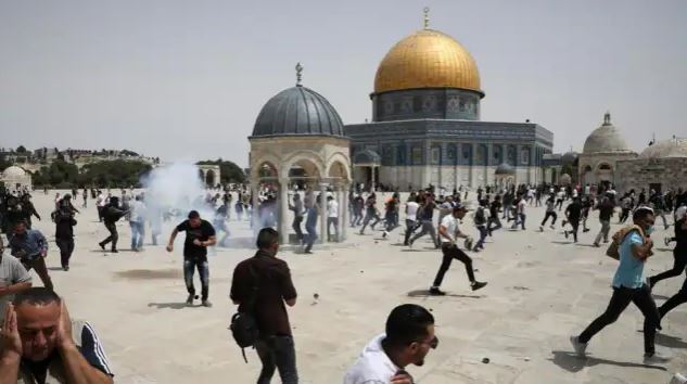 यरूशलम की अल-अक्सा मस्जिद में फिर हिंसा,यहूदियों और मुस्लिमों में क्यों टकराव