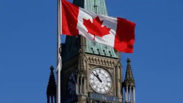 कनाडा के ब्रिटिश कोलंबिया में न्यूनतम मजदूरी बढ़कर 15.65 डॉलर प्रति घंटा हुई