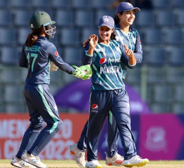 पाकिस्तान ने भारत को 13 रनों से हराया