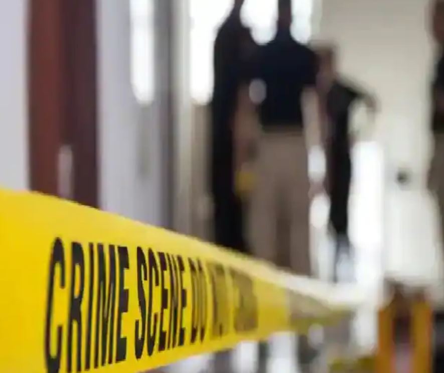 घर में सो रहे पति-पत्नी की गोली मारकर हत्या,अपराधी की पिस्टल पुलिस को मिली