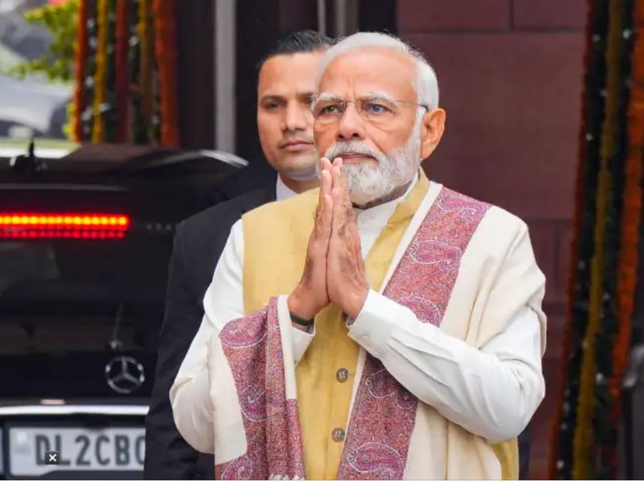 पीएम मोदी के मुंबई दौरे को लेकर अलर्ट,ड्रोन पर बैन,वंदे भारत ट्रेन के उद्घाटन में पहुंचने वाले हैं प्रधानमंत्री