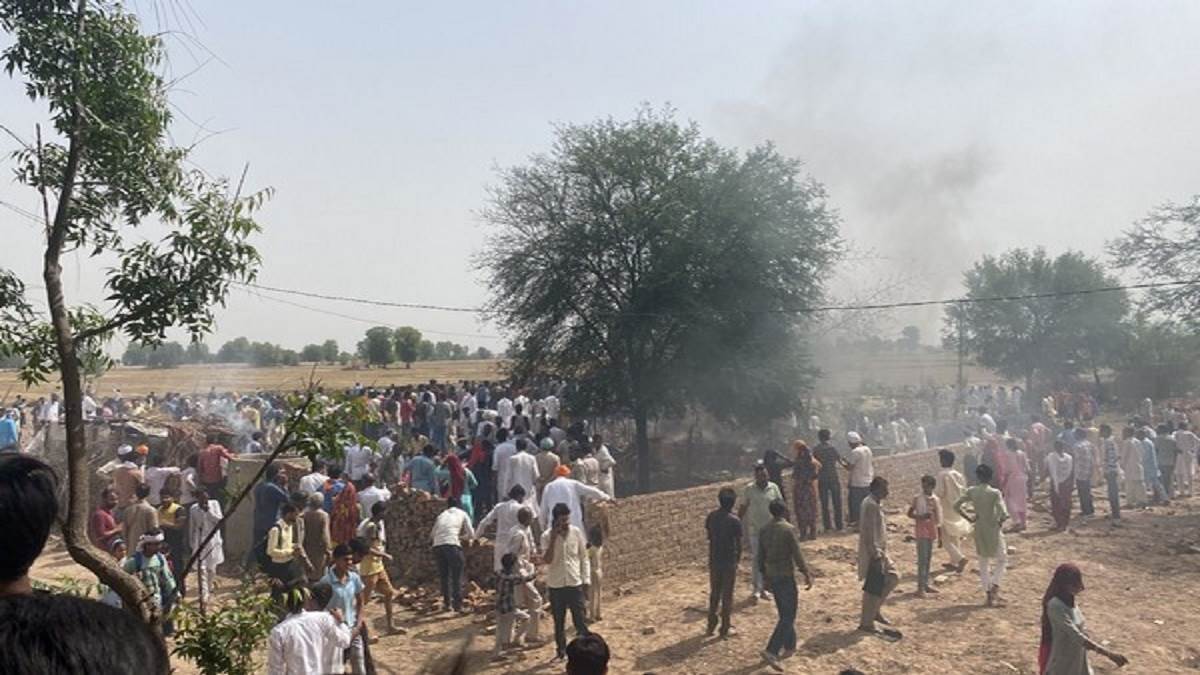 राजस्थान के हनुमानगढ़ में मकान की छत पर गिरा मिग-21, तीन लोगों की मौत; पायलट सुरक्षित