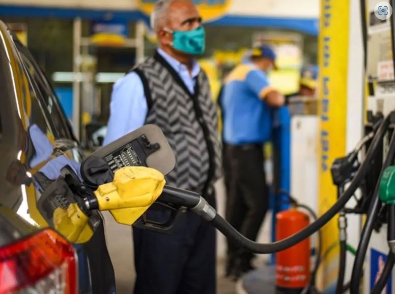 खुशखबरी,4-5 रुपये सस्‍ता होगा पेट्रोल-डीजल! जान‍िए तेल कंपन‍ियां कब करेंगी ऐलान?
