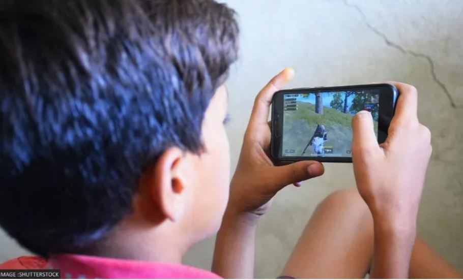 आपके बच्चे को है ऑनलाइन गेमिंग की लत तो सावधान! राजस्थान में 15 साल के छात्र की खराब हुई आंख