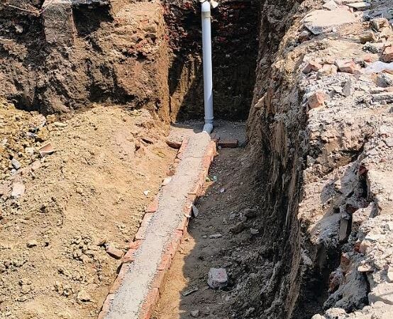 चौड़ीकरण के बाद अब लोग सीवर,पेयजल की समस्या से परेशान