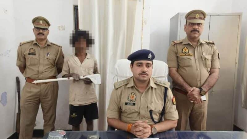 डाला सोनभद्र- स्थानीय चोपन थाना क्षेत्र के अंतर्गत लोहिया कुंड पनारी में बिते सोमवार के शाम को हुई हत्या के आरोपी को चोपन पुलिस ने चौबीस घंटे के अंदर गिरफ्तार कर भेजा जेल