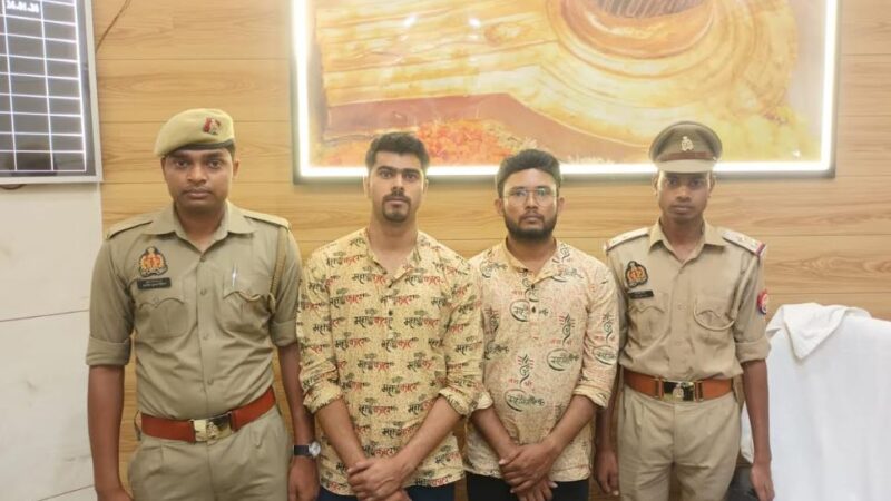 काशी विश्वनाथ मंदिर परिसर में ड्रोन उड़ाने के आरोप में पुलिस ने दो लोगों को हिरासत
