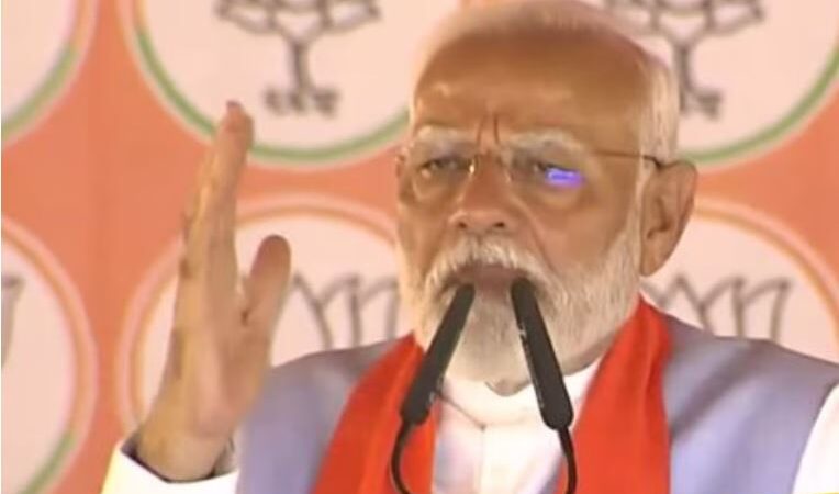 यूपी में PM मोदी का अटैक,सपा-कांग्रेस वाले राम मंदिर पर बुलडोजर चलवा देंगे