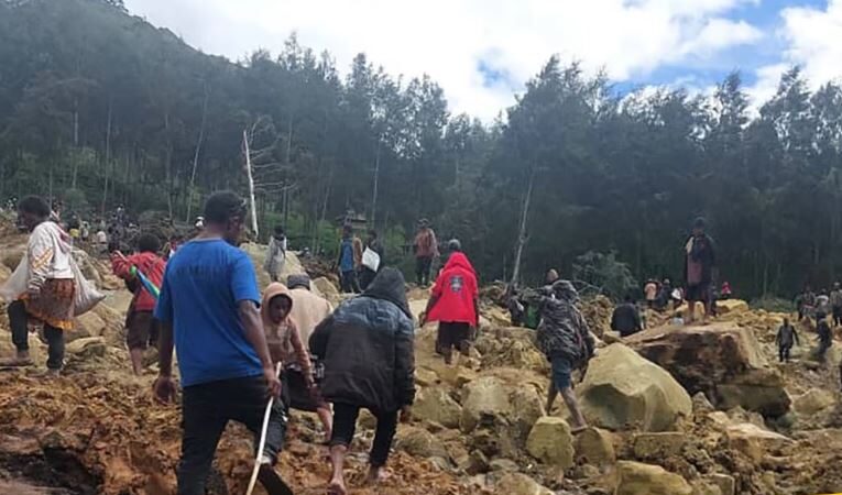 पापुआ न्यू गिनी में भारी भूस्खलन से मची तबाही,दो हजार से ज्यादा लोगों की दबकर मौत
