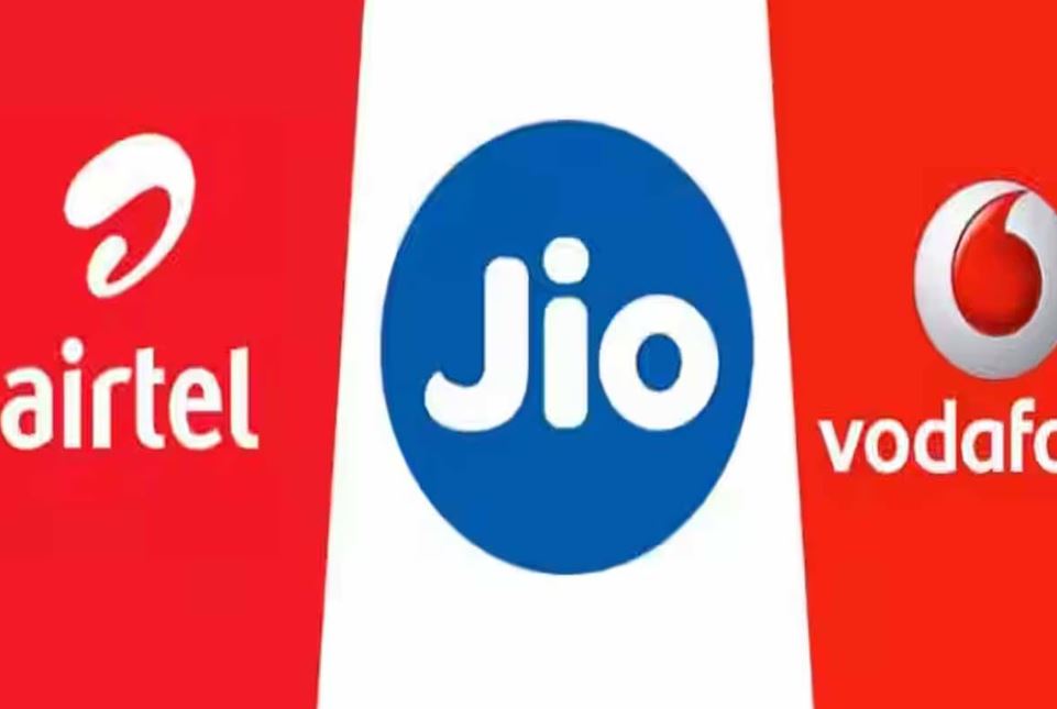 Jio, Airtel,Vodafone ने महंगे क‍िये टैर‍िफ प्‍लान,देश की जनता पर पड़ेगा हजारों करोड़ का बोझ!