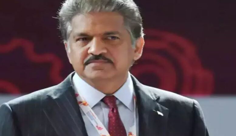 टाटा मोटर्स को पछाड़कर महिंद्रा एंड महिंद्रा बनी दूसरी बड़ी वैल्यूबल ऑटो कंपनी