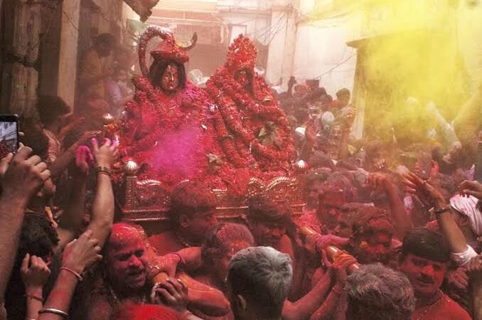 रंगभरी एकादशी पर निकाली जाएगी गौरा-गौना की पालकी यात्रा, शामिल होते है देश-विदेश के भक्त-महंत परिवार