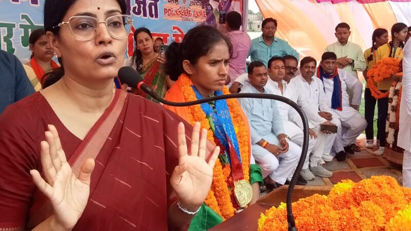 गोल्ड मेडलिस्ट ममता पाल को केंद्रीय मंत्री ने किया सम्मानित