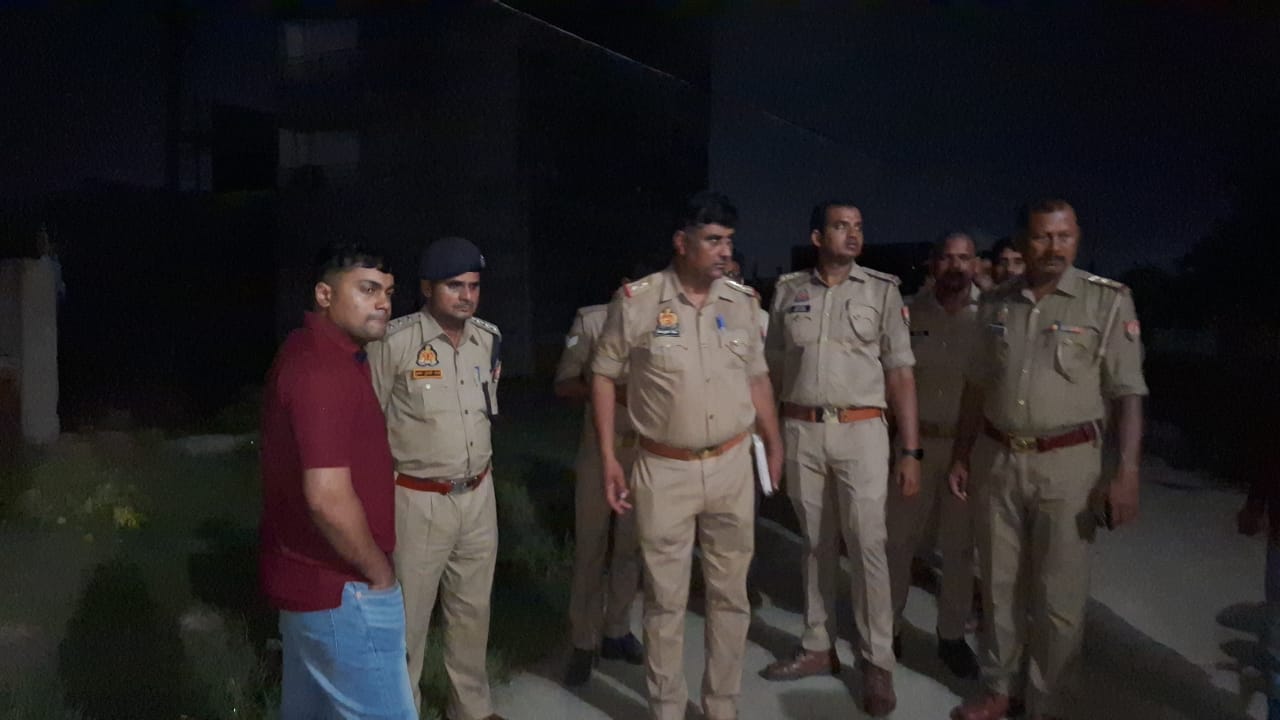 फिल्मी अंदाज़ में जिम संचालक की गोली मारकर हत्या