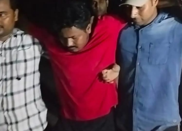 वाराणसी : तितली गैंग का सरगना मुठभेड़ में गिरफ्तार