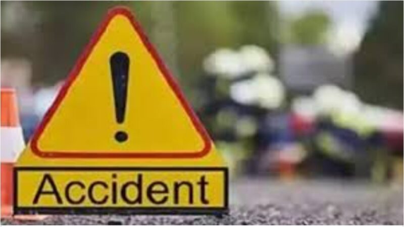 गाजीपुर : बाइक पुलिया से टकराई , अधेड़ की मौत