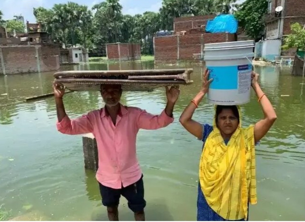 गंगा के पलट प्रवाह से वरूणा उफान पर
