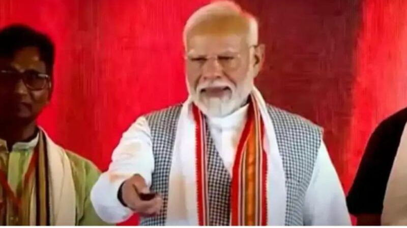 काशी से विकास का संकल्प: पीएम मोदी ने 52 योजनाओं की दी सौगात