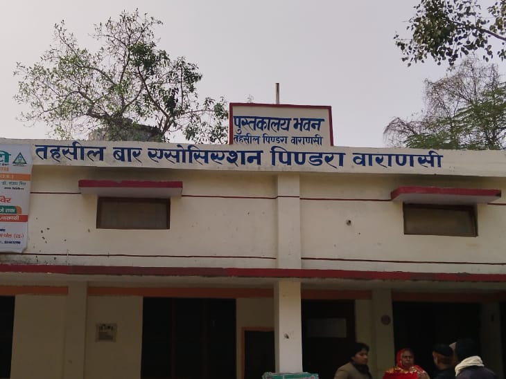 समाधान दिवस-सरकारी बंजर जमीन कब्जा मुक्त करवाने की उप जिलाधिकारी से गुहार,करोड़ों की लगभग 4 बीघा जमीन का है मामला