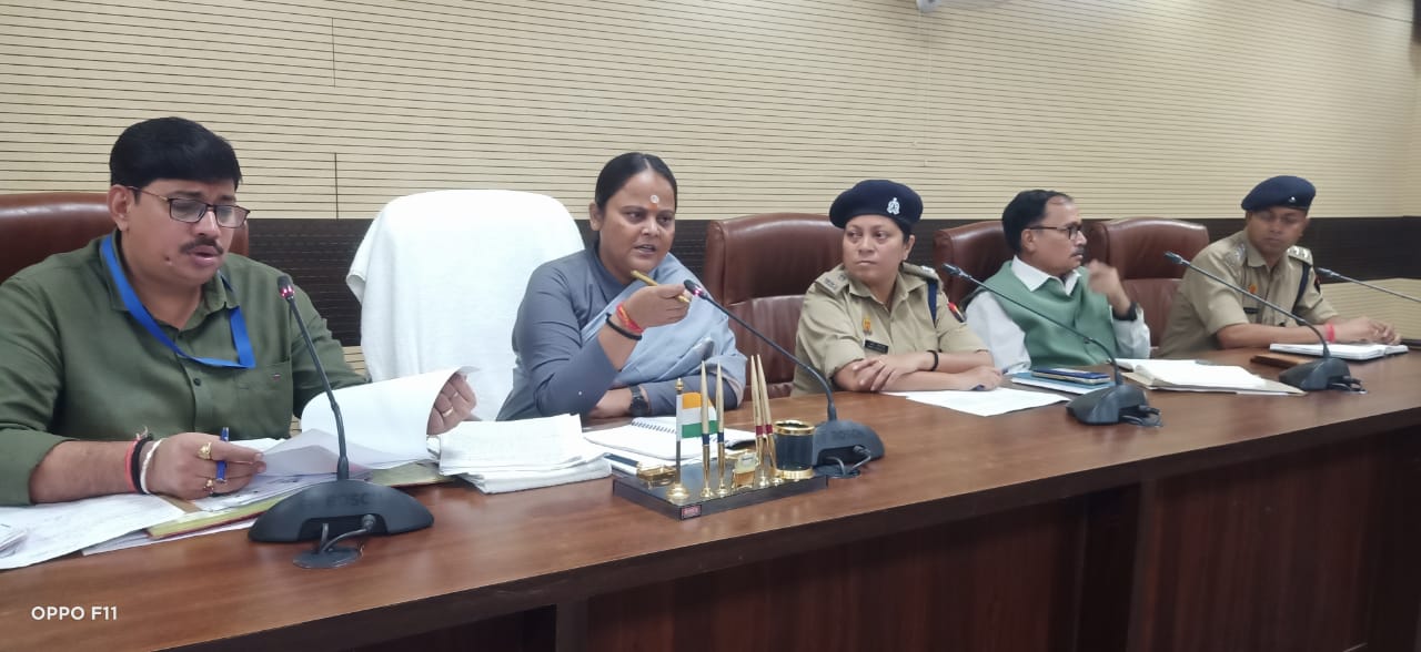 महिला आयोग की सदस्य ने की जनसुनवाई
