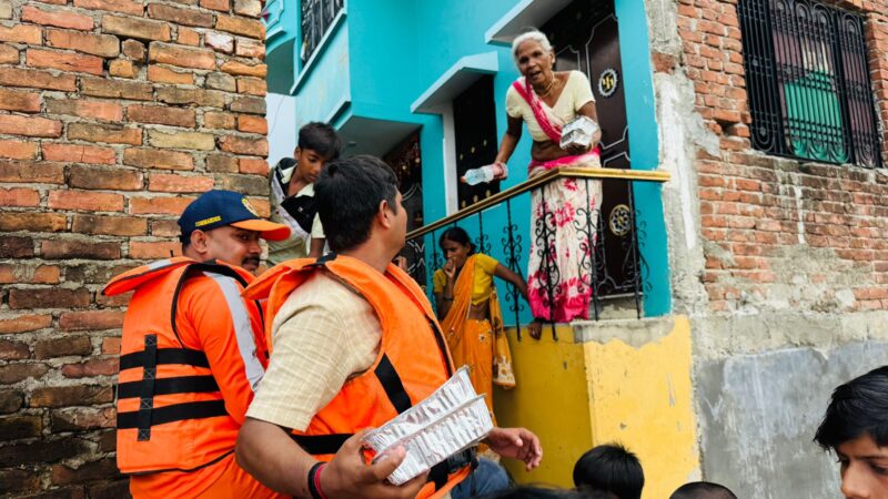 बाढ़ : राहत बचाव कार्यों में जुटी एनडीआरएफ