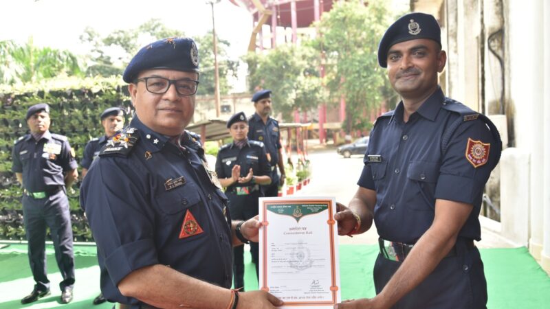 11वीं एनडीआरएफ ने फहराया तिरंगा