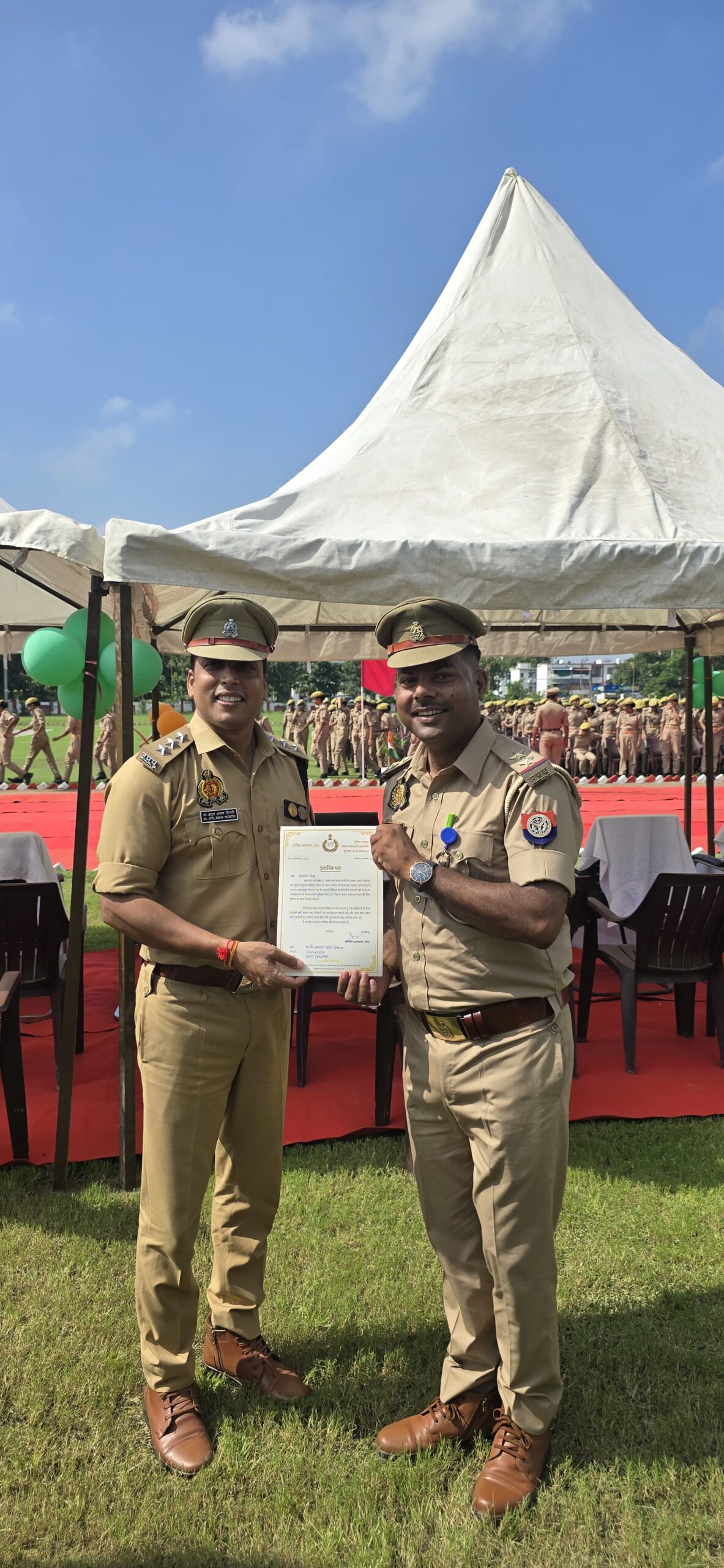 स्वतंत्रता दिवस पर प्रकाश सिंह को पुलिस आयुक्त ने दिया प्रशस्ति पत्र