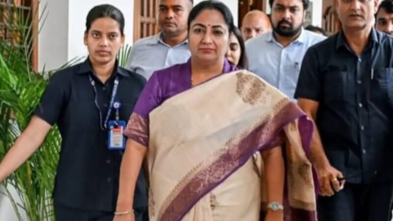 जनसुनवाई के दौरान युवक ने मुख्यमंत्री रेखा गुप्ता को मारा थप्पड़