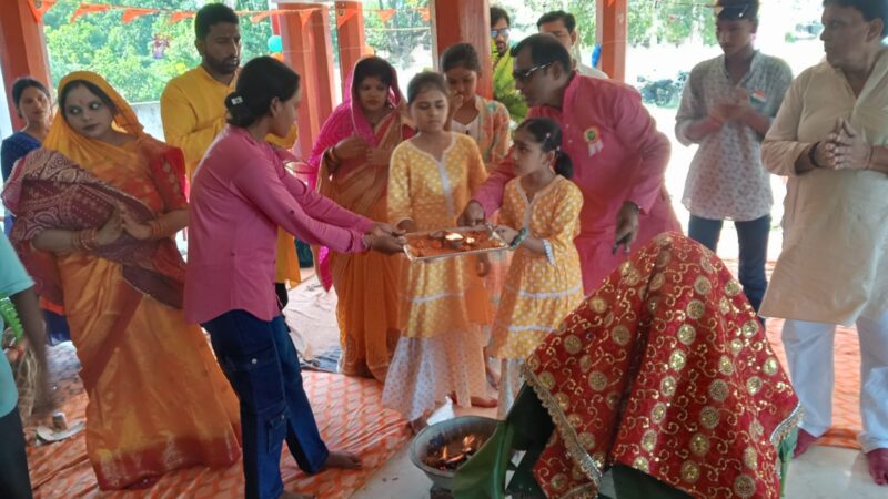 श्री वैंकटेश्वर महाराज का सजा दरबार, धुमधाम से मनी जन्माष्टमी