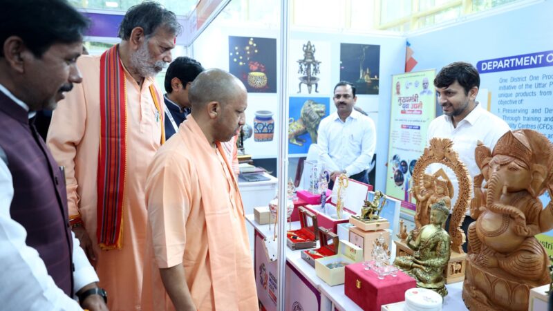 “यूपी में हर युवा को मिलेगा न्यूनतम वेतन और सुरक्षित रोजगार” : सीएम योगी