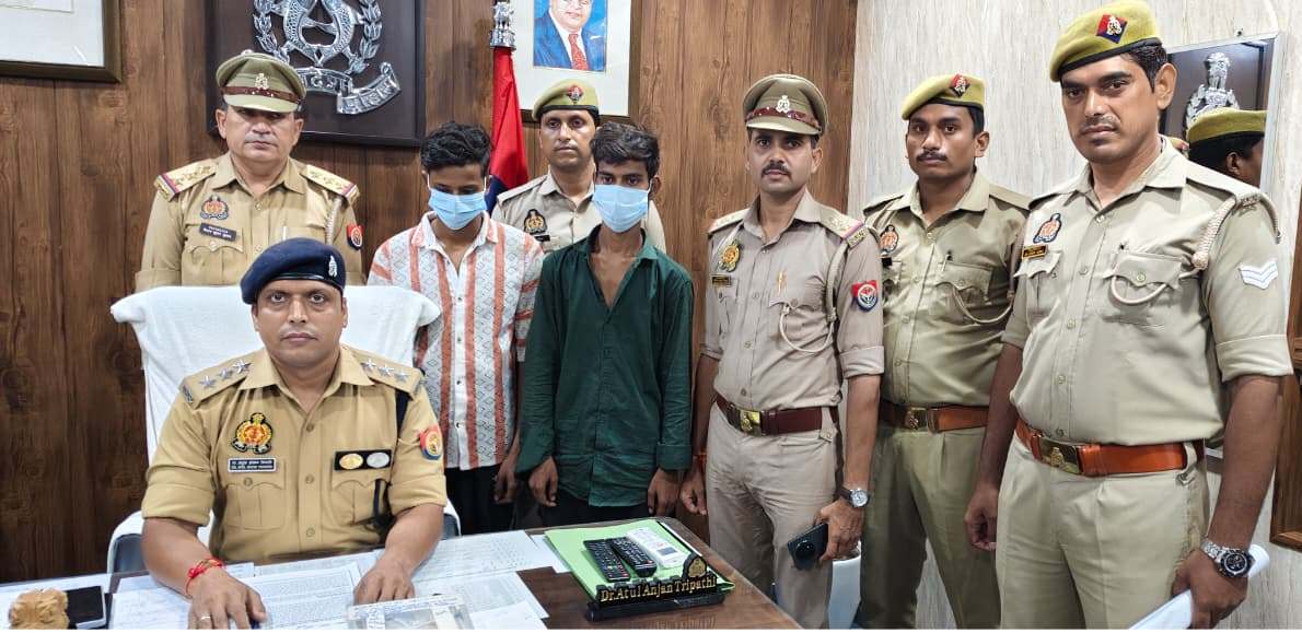 “25 हज़ार का इनामी और उसका साथी… आखिर कैसे फँसे वाराणसी पुलिस के चक्रव्यूह में?”