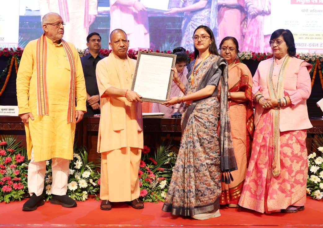 मुख्यमंत्री ने 2,425 मुख्य सेविकाओं और 13 फार्मासिस्टों को सौंपे नियुक्ति पत्र