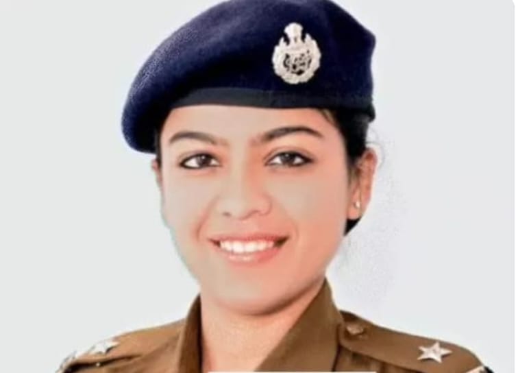 यूपी में 8 आईपीएस अधिकारियों का तबादला, तीन जिलों में नए पुलिस कप्तान नियुक्त
