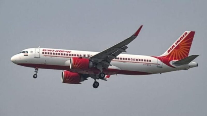 दिल्ली-इंदौर एयर इंडिया फ्लाइट में तकनीकी खराबी, पायलट की सूझबूझ से टली बड़ी दुर्घटना