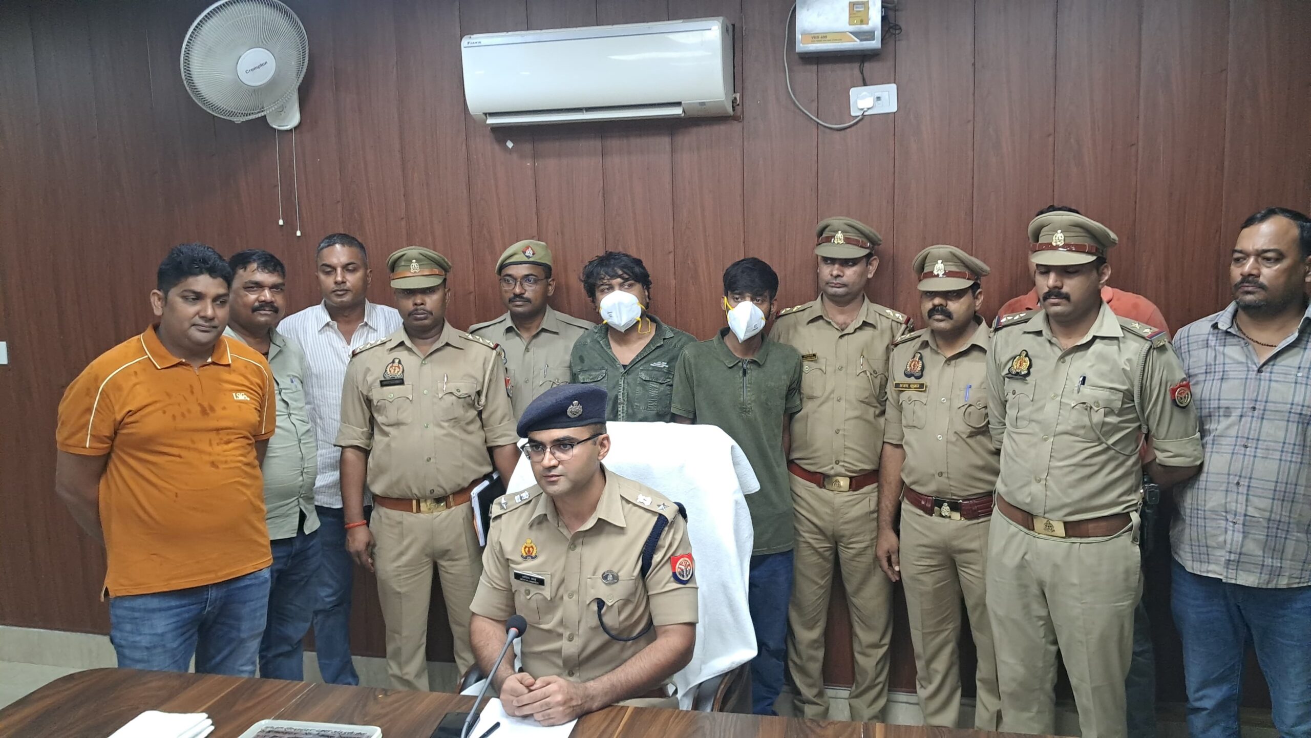 जिम संचालक हत्याकांड में वांछित 50-50 हजार के दो इनामी गिरफ्तार