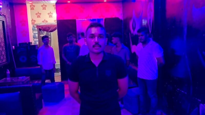 सिगरा में अवैध हुक्का बार पर पुलिस की दबिश, संचालक फरार