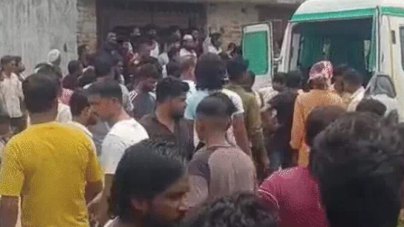 लखनऊ में पटाखा फैक्ट्री में भीषण विस्फोट