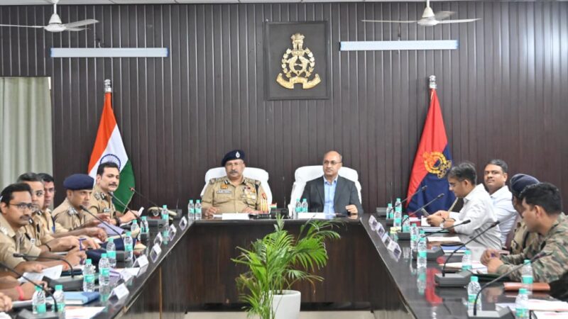 प्रधानमंत्री और मॉरीशस पीएम के दौरे की तैयारियों का मुख्य सचिव संग डीजीपी ने किया स्थलीय निरीक्षण