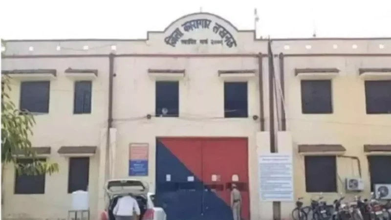 लखनऊ जेल में पूर्व मंत्री पर जानलेवा हमला