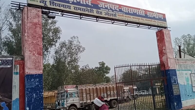 चोरी की पल्सर के साथ दो गिरफ्तार