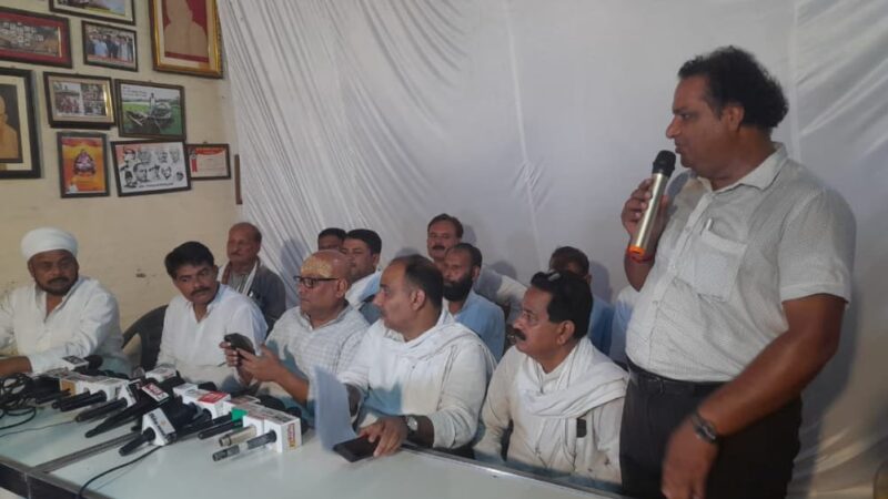 राहुल गांधी के ‘हाइड्रोजन बम’ बयान से बनारस में भी हलचल