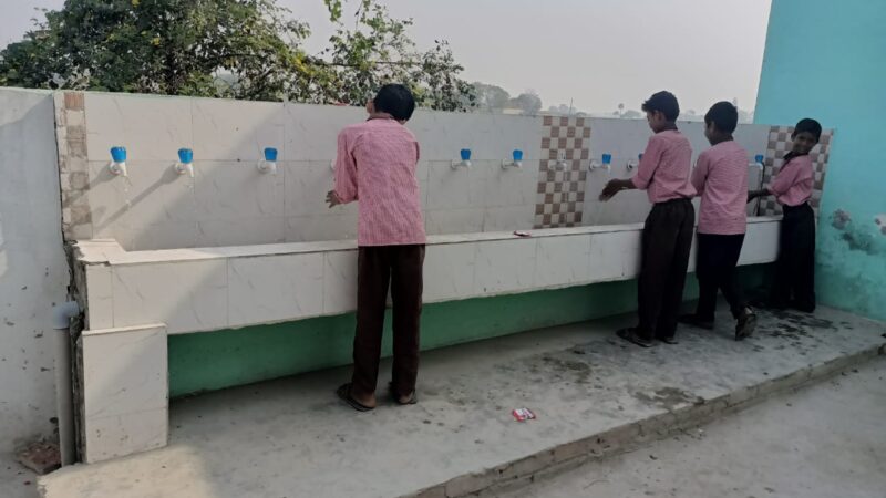 ग्रामीण क्षेत्र का सरकारी विद्यालय बना रोल मॉडल, शिक्षा और सुविधाओं में निजी स्कूलों से बेहतर
