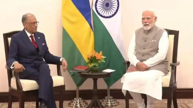 काशी में मोदी और मॉरीशस के पीएम रामगुलाम की ऐतिहासिक मुलाकात