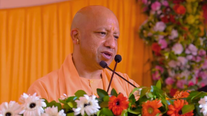 अयोध्या : मुख्यमंत्री योगी ने अयोध्या में दिगंबर अखाड़ा और स्वामी हर्याचार्य जी की पुण्यतिथि कार्यक्रम में लिया हिस्सा