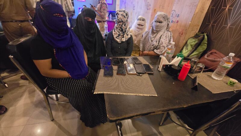 रेस्टोरेंट की आड़ में देह व्यापार का भंडाफोड़, 5 युवतियों समेत 8 हिरासत में
