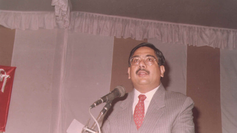 पूर्व जिलाधिकारी एवं कमिश्नर वाराणसी श्री सौरभ चन्द्रा का निधन, लोकप्रिय IAS अधिकारी की सेवाओं को हमेशा याद किया जाएगा