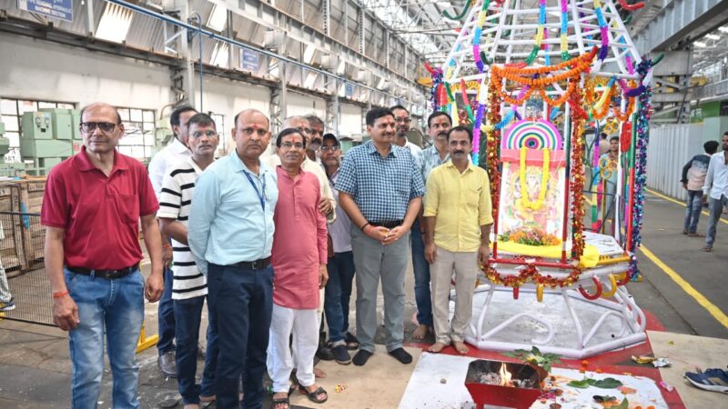 बरेका में श्रद्धा और उल्लास के साथ विश्वकर्मा पूजन समारोह संपन्न