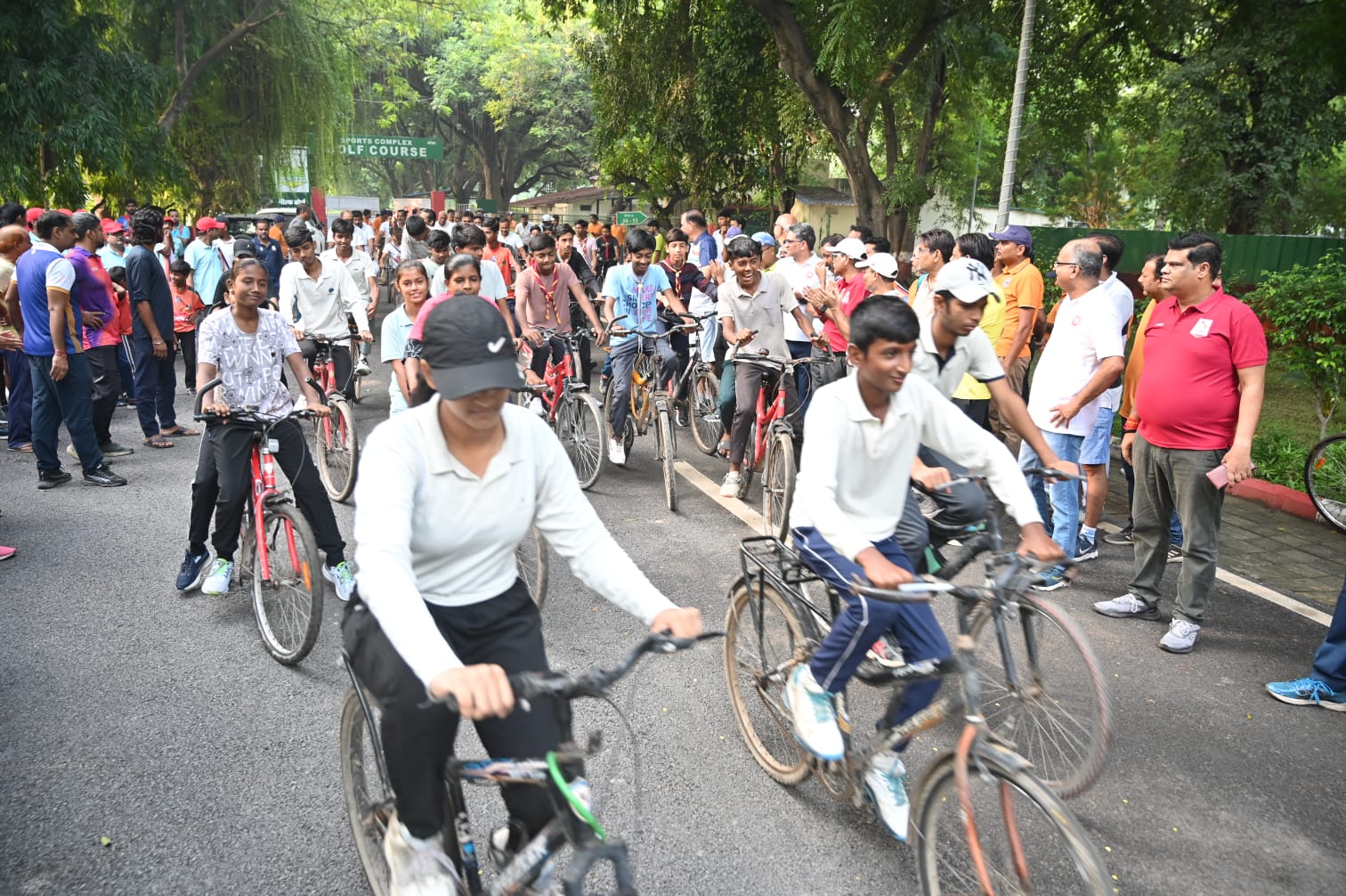 “स्वच्छ भारत, स्वस्थ भारत” और “हरित बरेका, स्वस्थ बरेका” के नारों से गूंज उठा बरेका परिसर