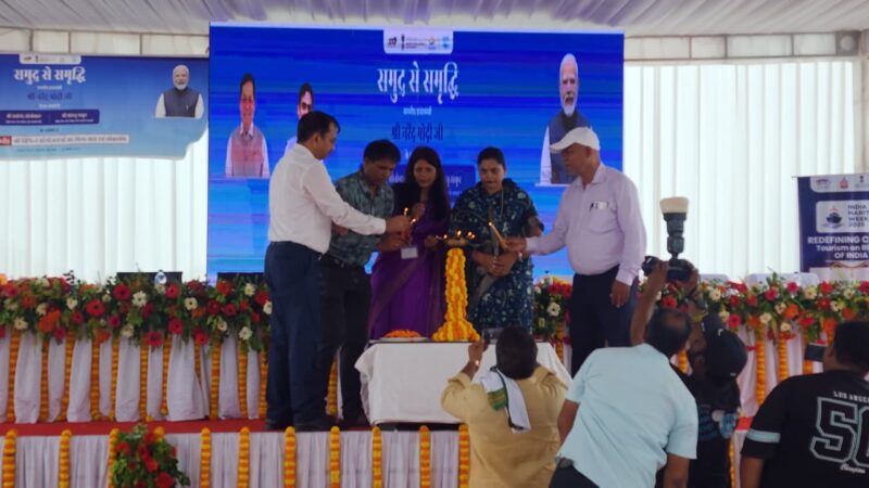 ‘समुद्र से समृद्धि’ : पीएम मोदी ने किया 34,200 करोड़ की परियोजनाओं का लोकार्पण